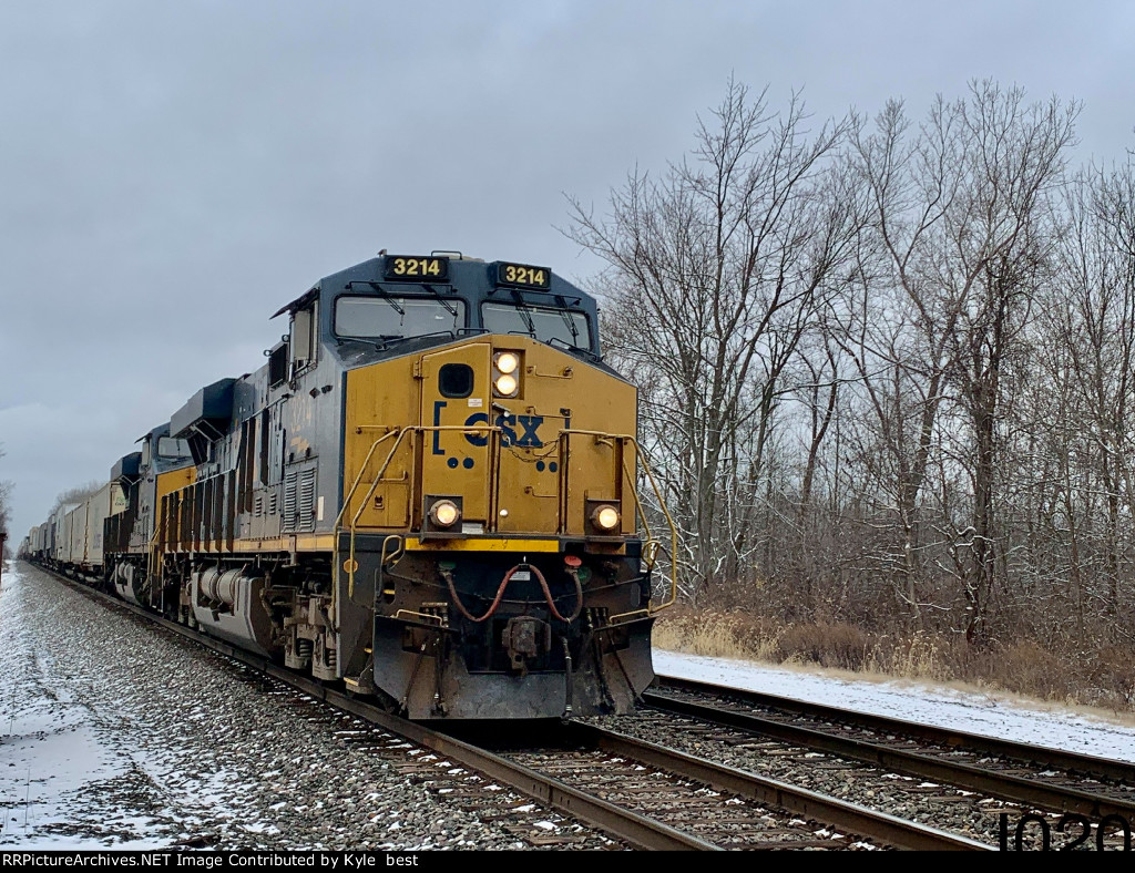 CSX 3214 on I020 